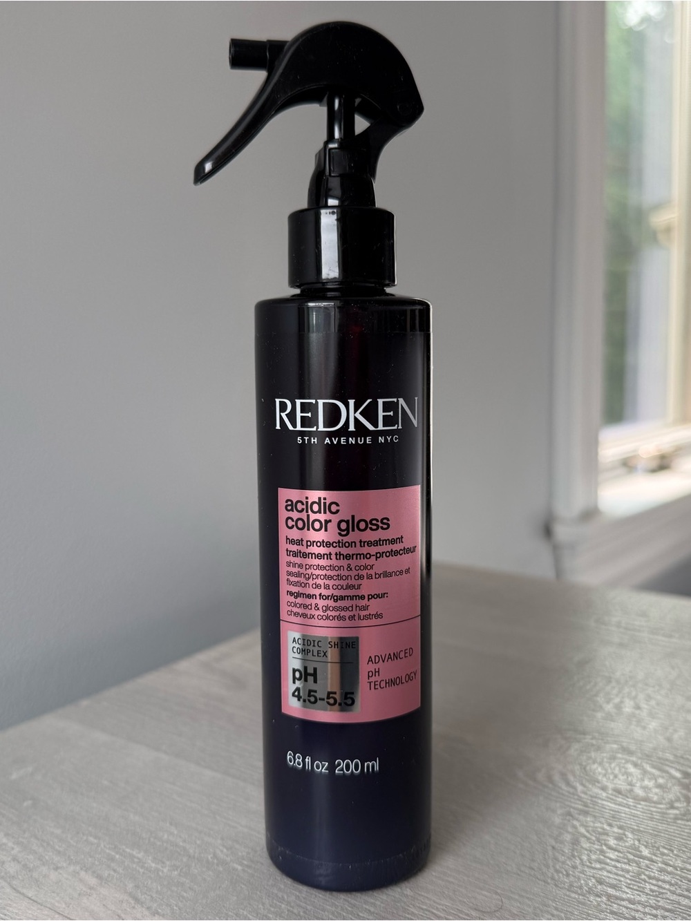 Redken Acidic Color Gloss Spray - Heat Protection Treatment Full Size
